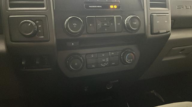 2017 Ford F-250 - $27,995