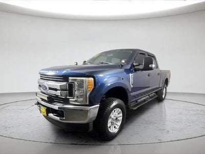 2017 Ford F-250 Super Duty 4X4 XL 4DR Crew Cab 6.8 FT. SB Pickup