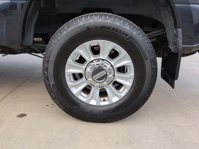 2022 Ford F-250 - $37,975
