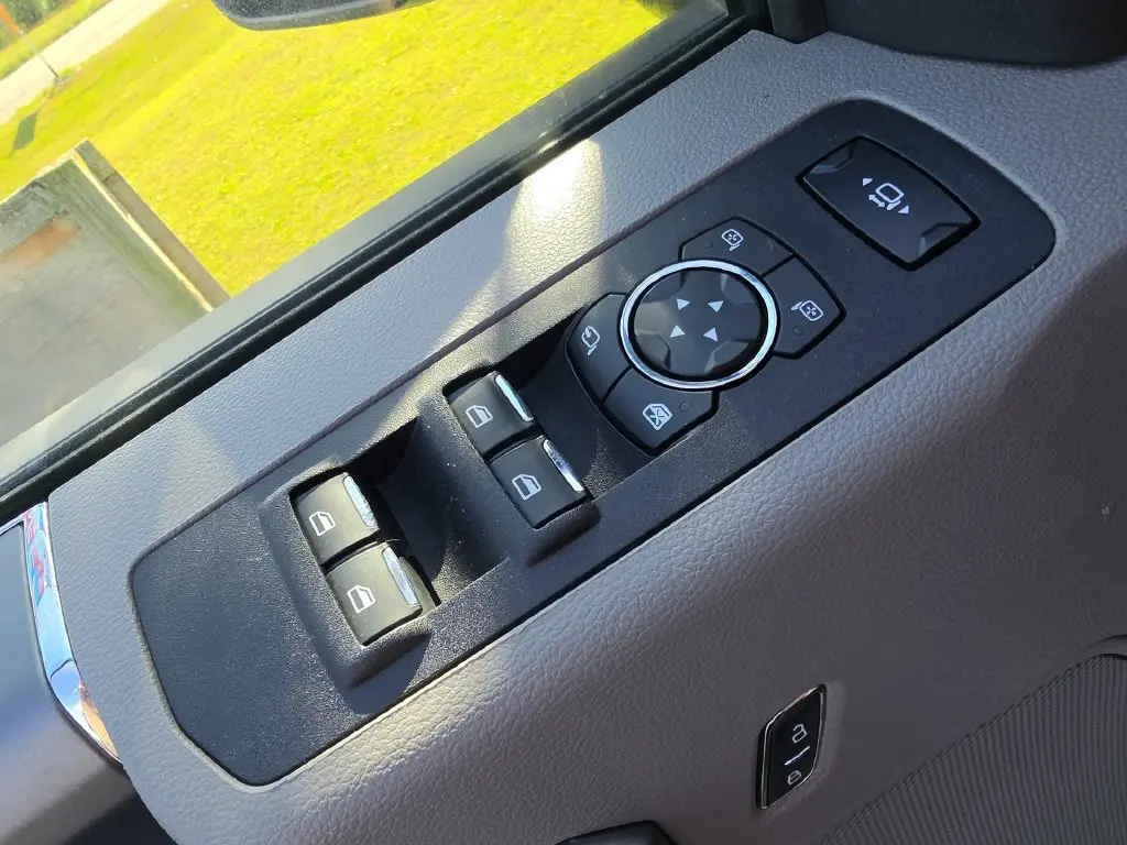 2019 Ford F-250 - $39,488