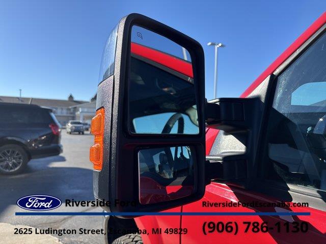 2015 Ford F-250 - $31,995