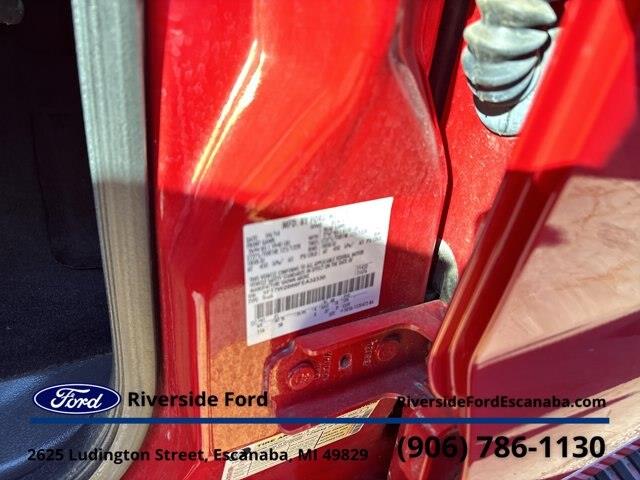 2015 Ford F-250 - $31,995