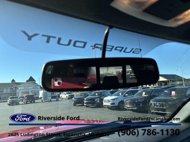 2015 Ford F-250 - $31,995