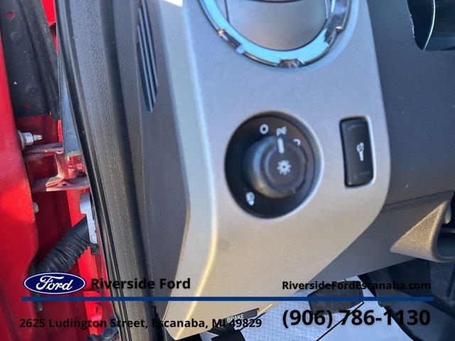 2015 Ford F-250 - $31,995