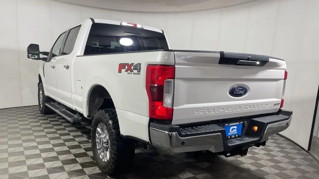 2017 Ford F-250 Super Duty Platinum