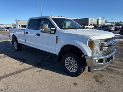 2017 Ford F-250 Super Duty 4X4 XLT 4DR Crew Cab 6.8 FT. SB Pickup