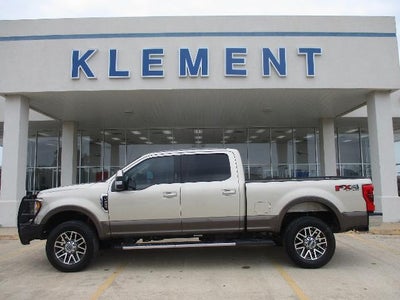 2017 Ford F-250 Super Duty 4X4 Lariat 4DR Crew Cab 6.8 FT. SB Pickup