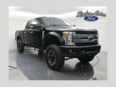 2017 Ford F-250 Super Duty 4X4 Lariat 4DR Crew Cab 6.8 FT. SB Pickup