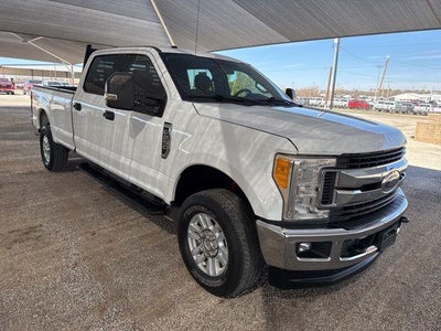 2017 Ford F-250 Super Duty 4X4 XLT 4DR Crew Cab 6.8 FT. SB Pickup