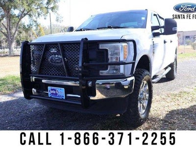 2017 Ford F-250 Super Duty 4X4 XLT 4DR Crew Cab 6.8 FT. SB Pickup