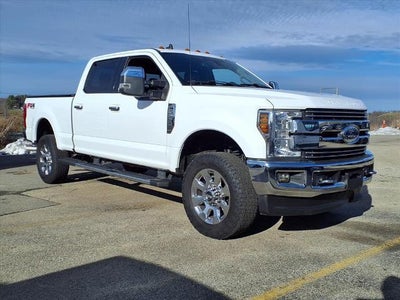 2019 Ford F-250 Super Duty 4X4 Platinum 4DR Crew Cab 6.8 FT. SB Pickup
