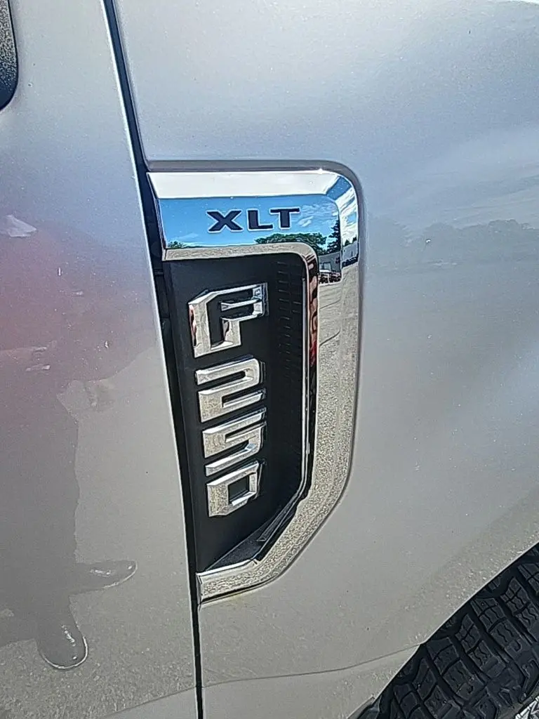 2019 Ford F-250 - $37,500
