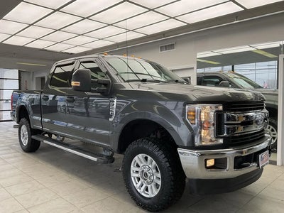 2019 Ford F-250 Super Duty 4X4 XLT 4DR Crew Cab 8 FT. LB Pickup