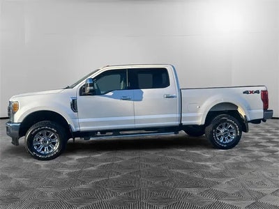 2017 Ford F-250 Super Duty 4X4 Lariat 4DR Crew Cab 6.8 FT. SB Pickup
