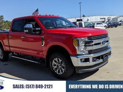 2017 Ford F-250 Super Duty 4X4 Lariat 4DR Crew Cab 6.8 FT. SB Pickup