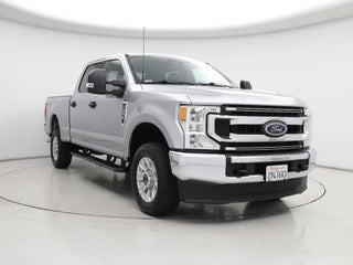 2022 Ford F-250 Super Duty with Oxford White Exterior