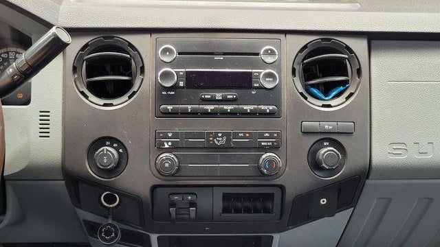 2011 Ford F-250 Super Duty XL