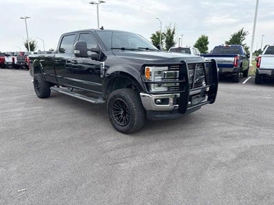 2019 Ford F-250 Super Duty 4X4 Lariat 4DR Crew Cab 6.8 FT. SB Pickup