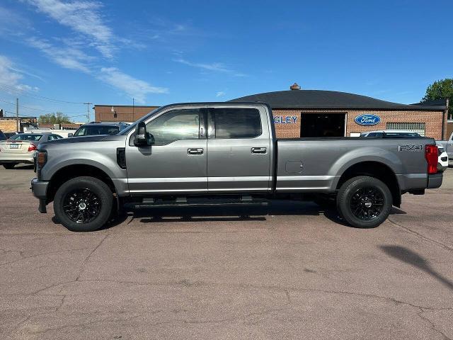 2022 Ford F-250 - $43,900