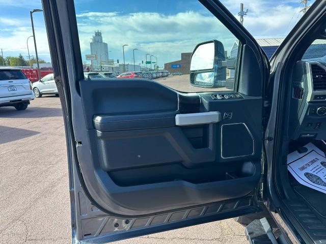 2022 Ford F-250 - $43,900