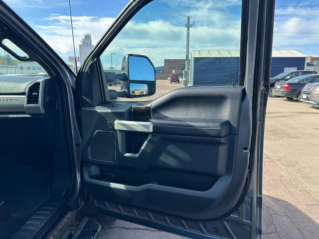 2022 Ford F-250 - $43,900