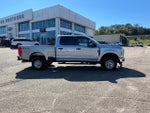 2023 F-250 Super Duty Thumbnail 3