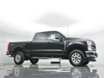 2024 F-250 Super Duty Thumbnail 3
