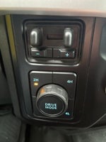 2024 F-250 Super Duty Thumbnail 19