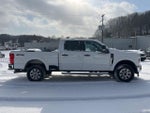 2024 F-250 Super Duty Thumbnail 4