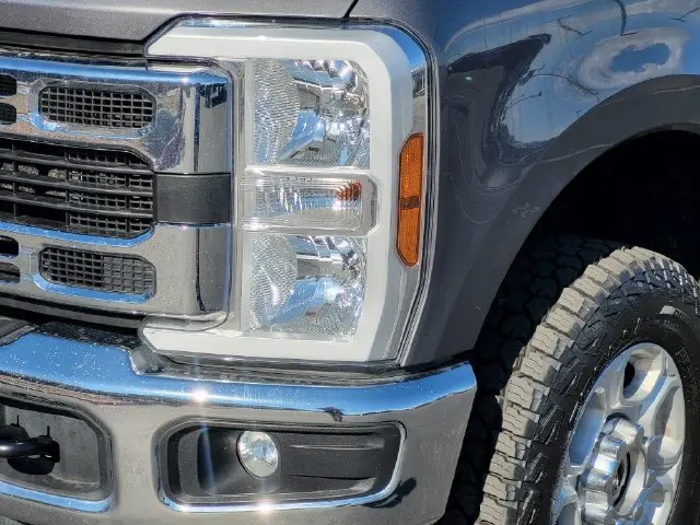 2025 Ford F-250 - $50,995