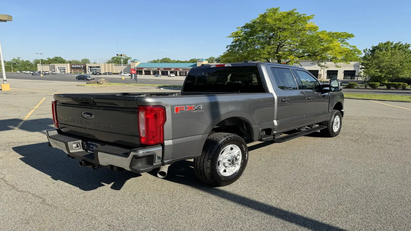 2026 Ford F-250 Super Duty Platinum