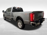 2025 F-250 Super Duty Thumbnail 2