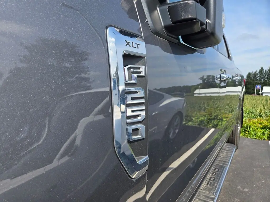 2022 Ford F-250 - $38,954