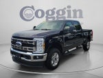 2025 F-250 Super Duty Thumbnail 1