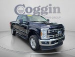 2025 F-250 Super Duty Thumbnail 4
