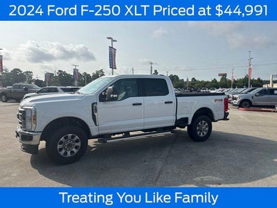 2024 Ford F-250 Super Duty 4X4 XLT 4DR Crew Cab 6.8 FT. SB Pickup