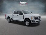 2023 F-250 Super Duty Thumbnail 3