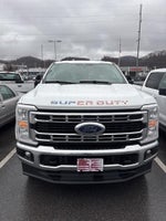 2024 F-250 Super Duty Thumbnail 2