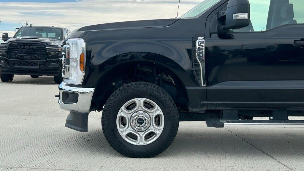 2025 Ford F-250 Super Duty XLT