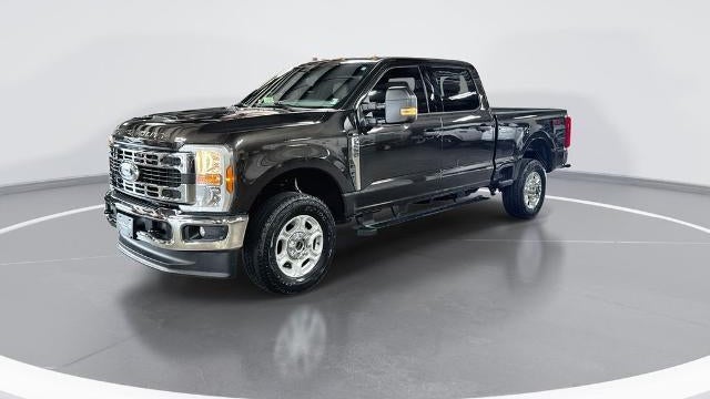 2025 Ford F-250 Super Duty Platinum