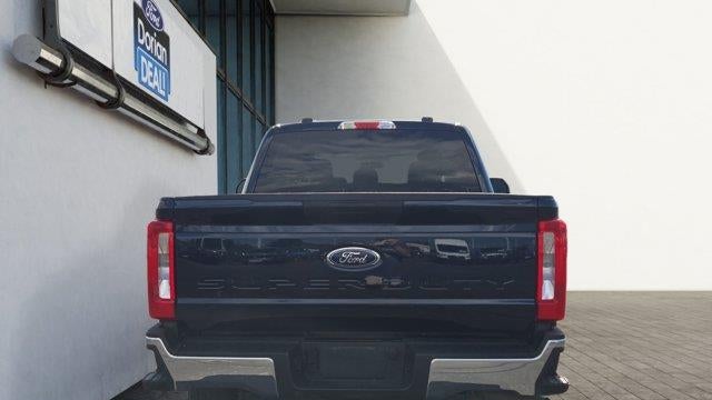 2025 Ford F-250 Super Duty Platinum
