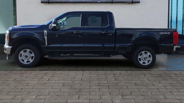 2025 Ford F-250 Super Duty Platinum