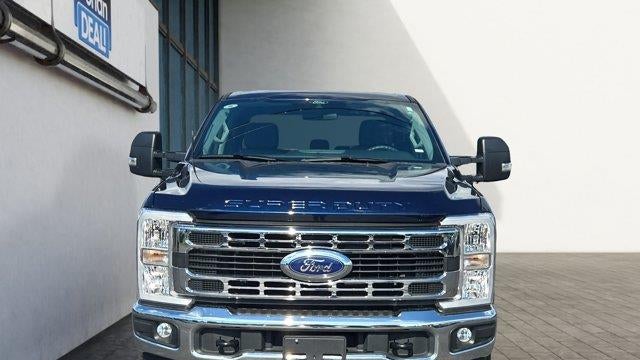 2025 Ford F-250 Super Duty Platinum
