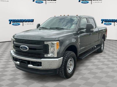 2017 Ford F-250 Super Duty 4X4 XL 4DR Crew Cab 6.8 FT. SB Pickup