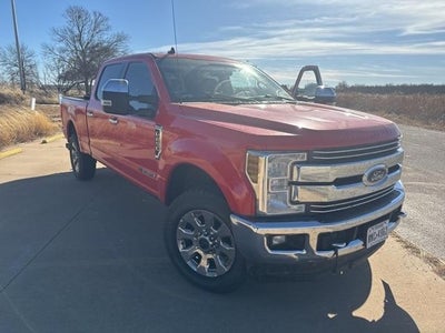 2019 Ford F-250 Super Duty 4X4 Lariat 4DR Crew Cab 6.8 FT. SB Pickup