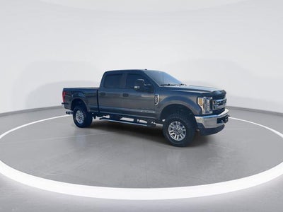 2019 Ford F-250 Super Duty 4X4 XL 4DR Crew Cab 6.8 FT. SB Pickup