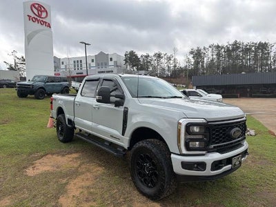 2025 Ford F-250 Super Duty 4X4 Lariat 4DR Crew Cab 6.8 FT. SB Pickup