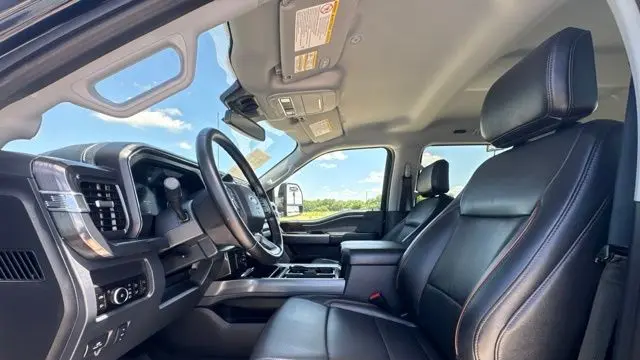 2025 Ford F-250 Super Duty Lariat