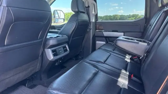 2025 Ford F-250 Super Duty Lariat