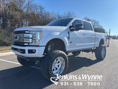2017 Ford F-250 Super Duty 4X4 Platinum 4DR Crew Cab 8 FT. LB Pickup